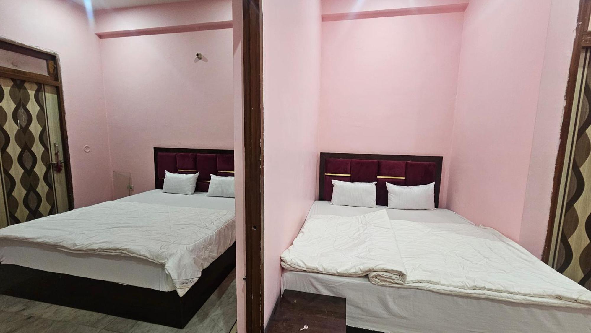 Guest house Divy Dhaam Near Prem Mandeer