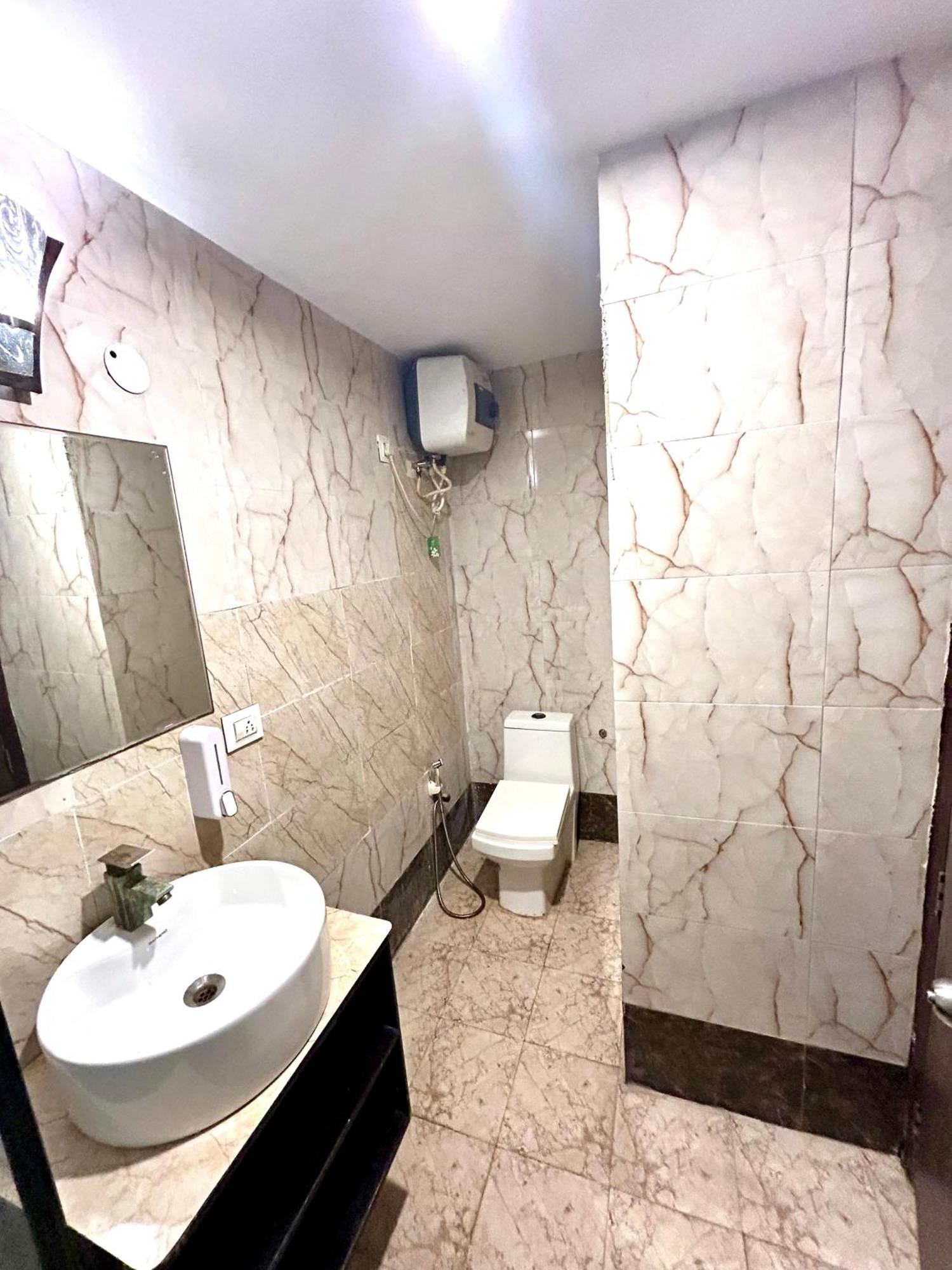 Anandan Citrine Hotel Vrindavan
