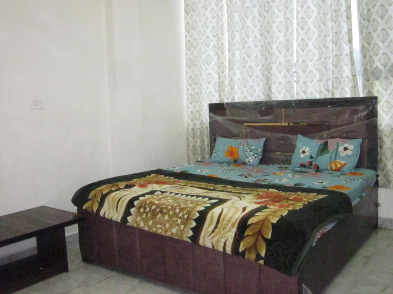 Hotel Shri Prabhu Dham 5*