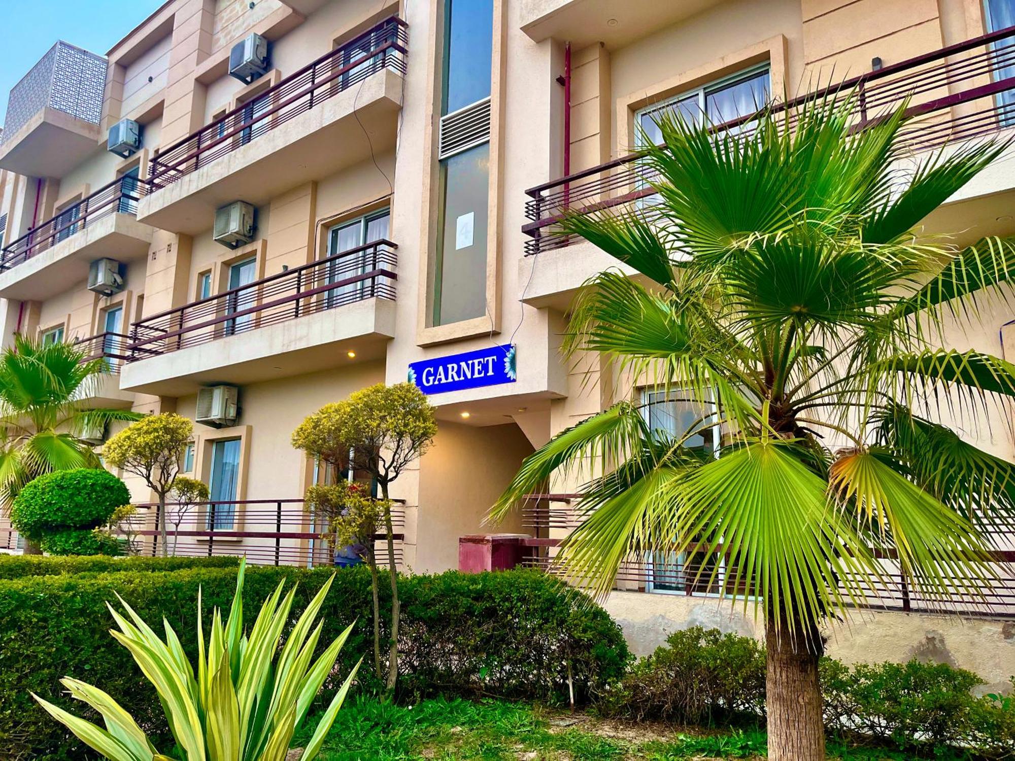The Garnet Resort - Top Rated & Most Awarded Property In Vrindavan