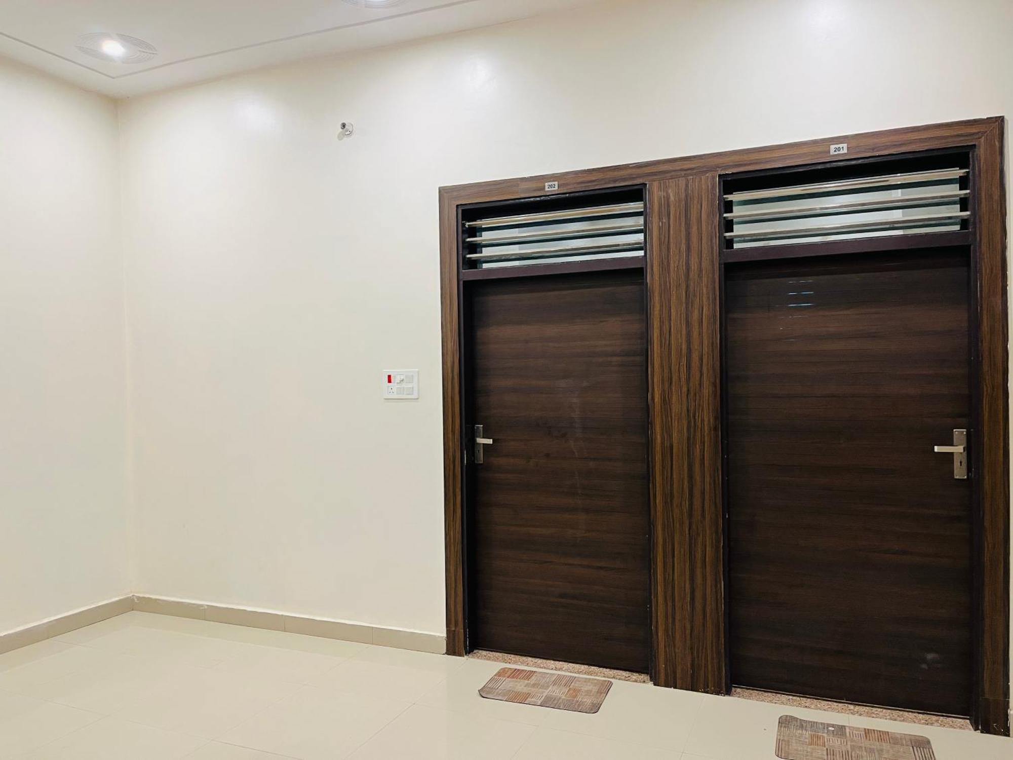 Homestay Shri Radha Kunj Vrindavan