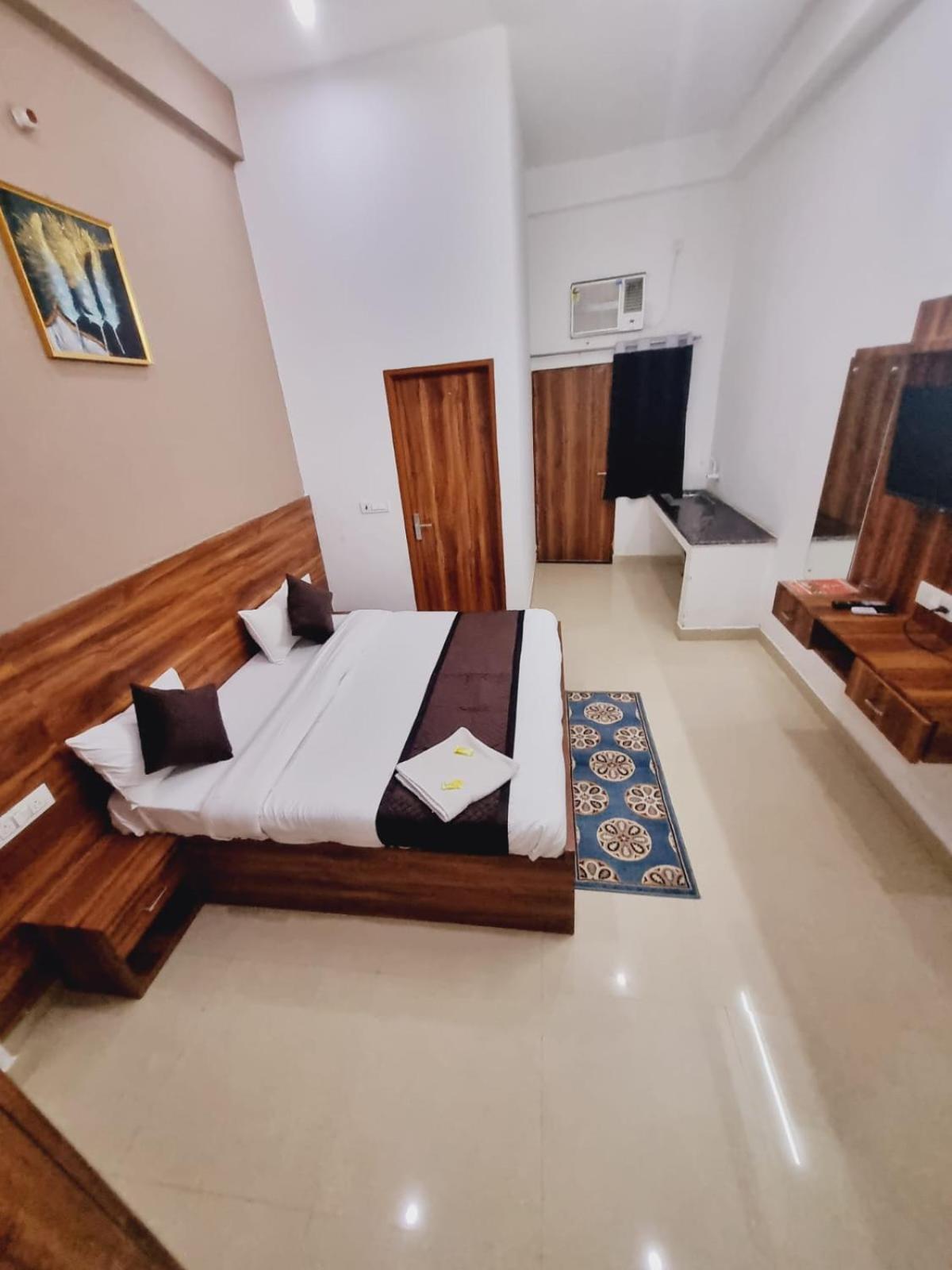 Guest house Super Townhouse *