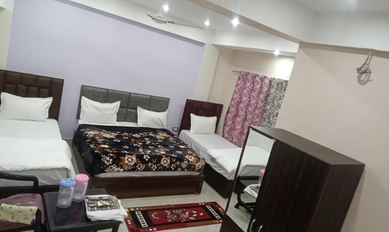 Dixit Residency Hotel 2*
