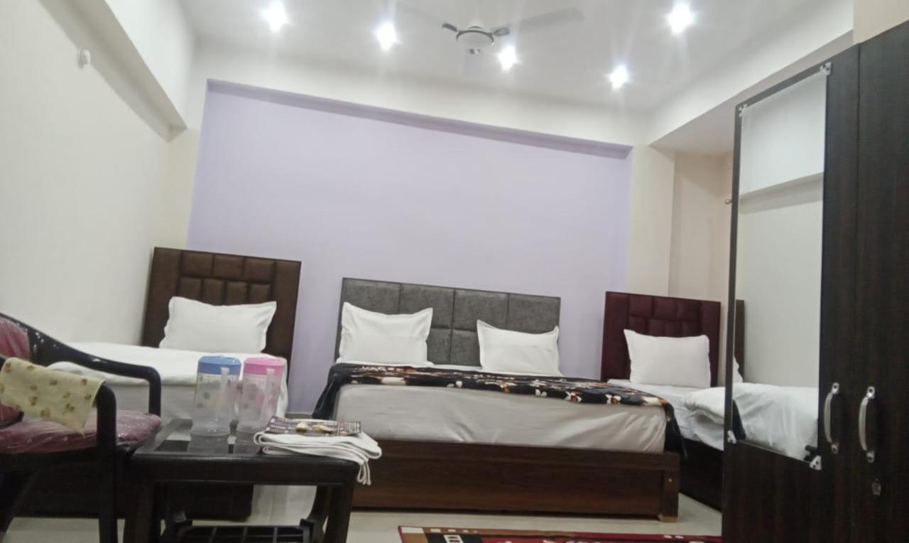 Hotel Dixit Residency 2*