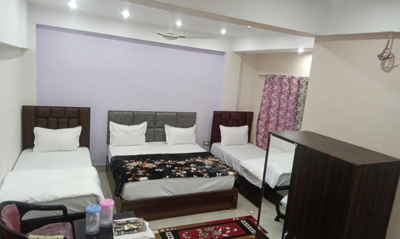 Dixit Residency Hotel 2*