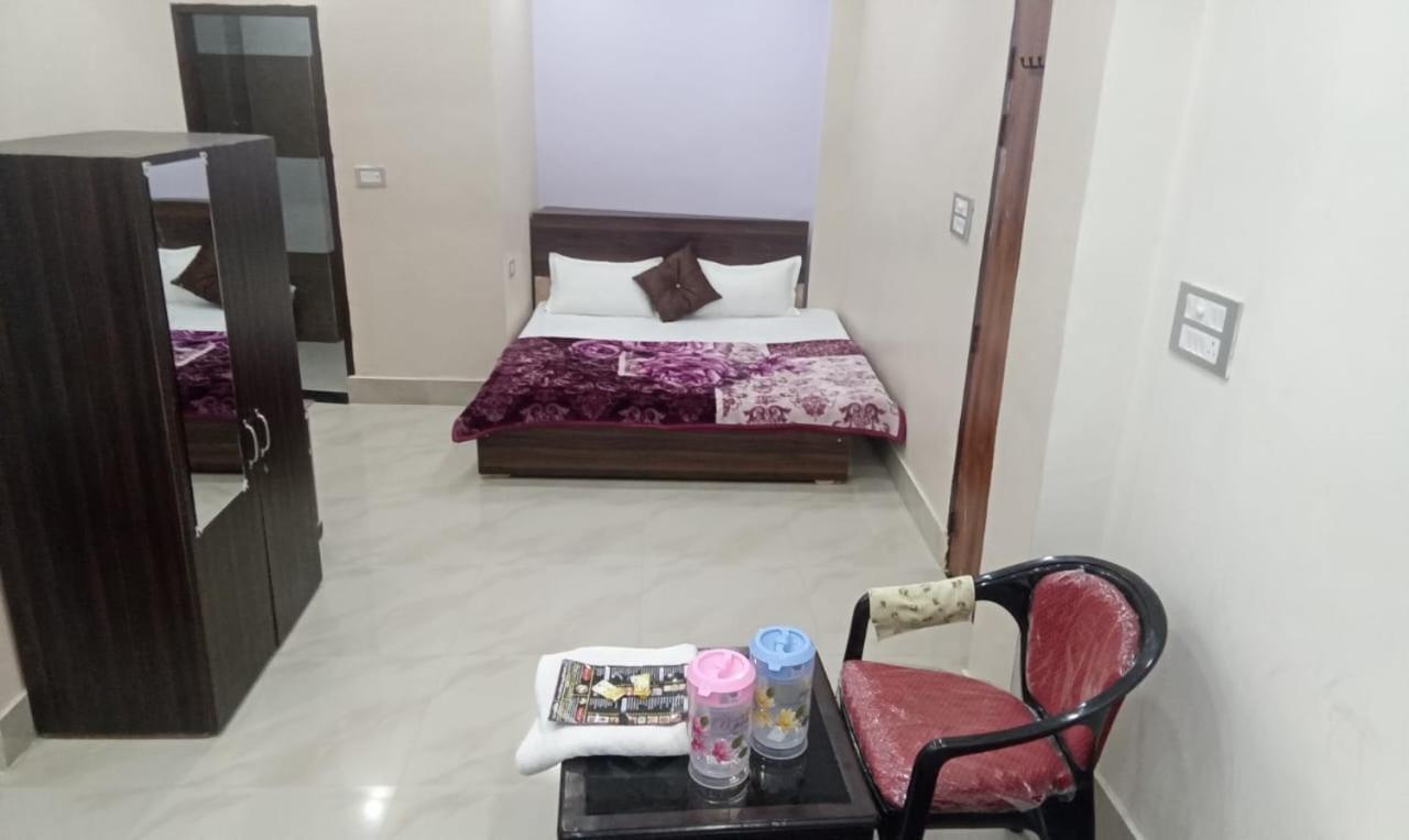 Dixit Residency 2* Vrindavan