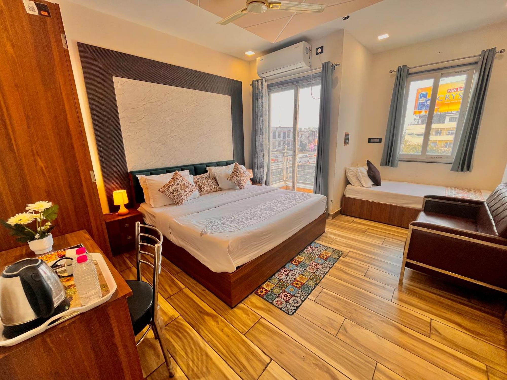 The Pearl Hotel Vrindavan