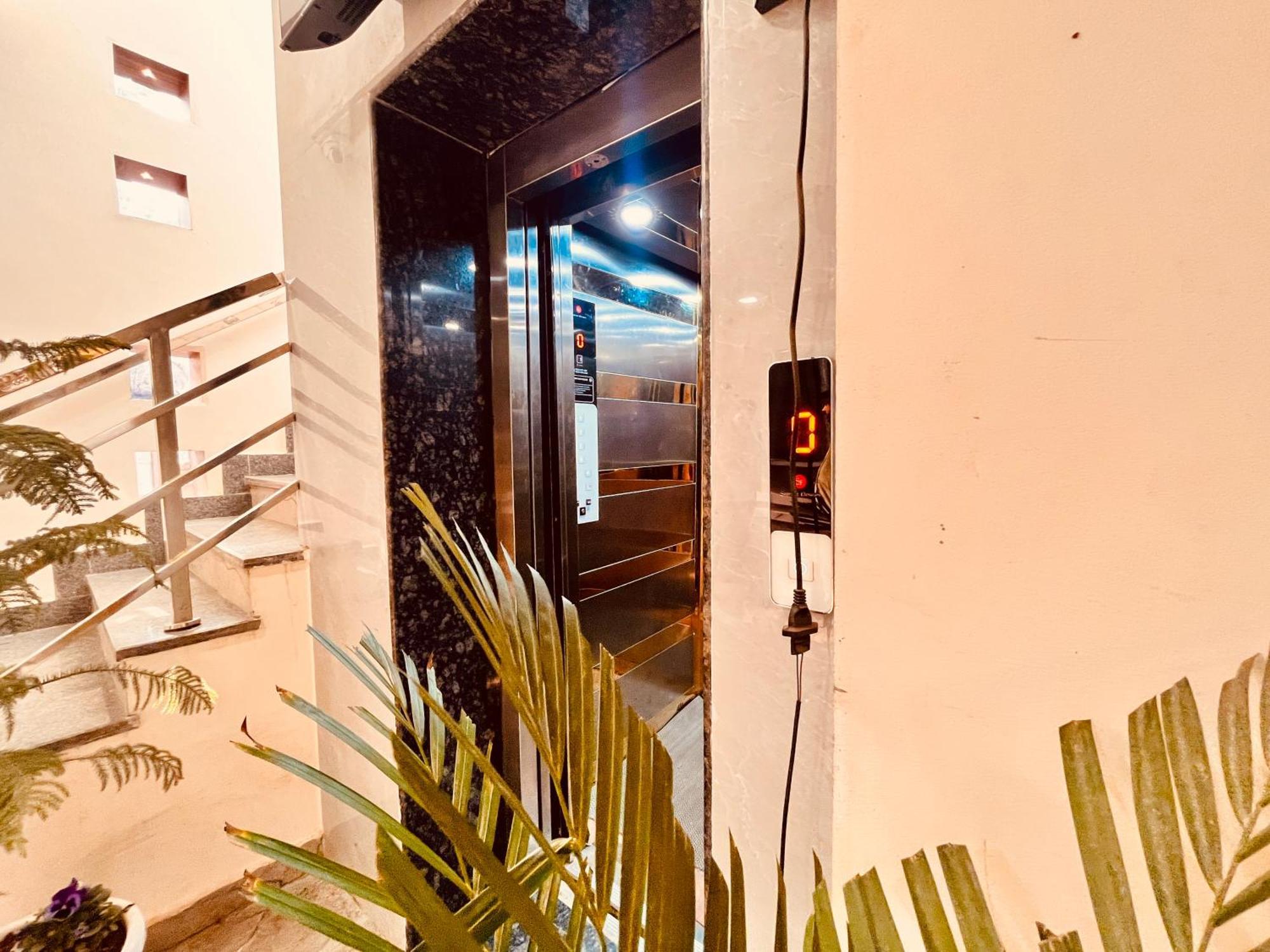 Hotel The Pearl 4*