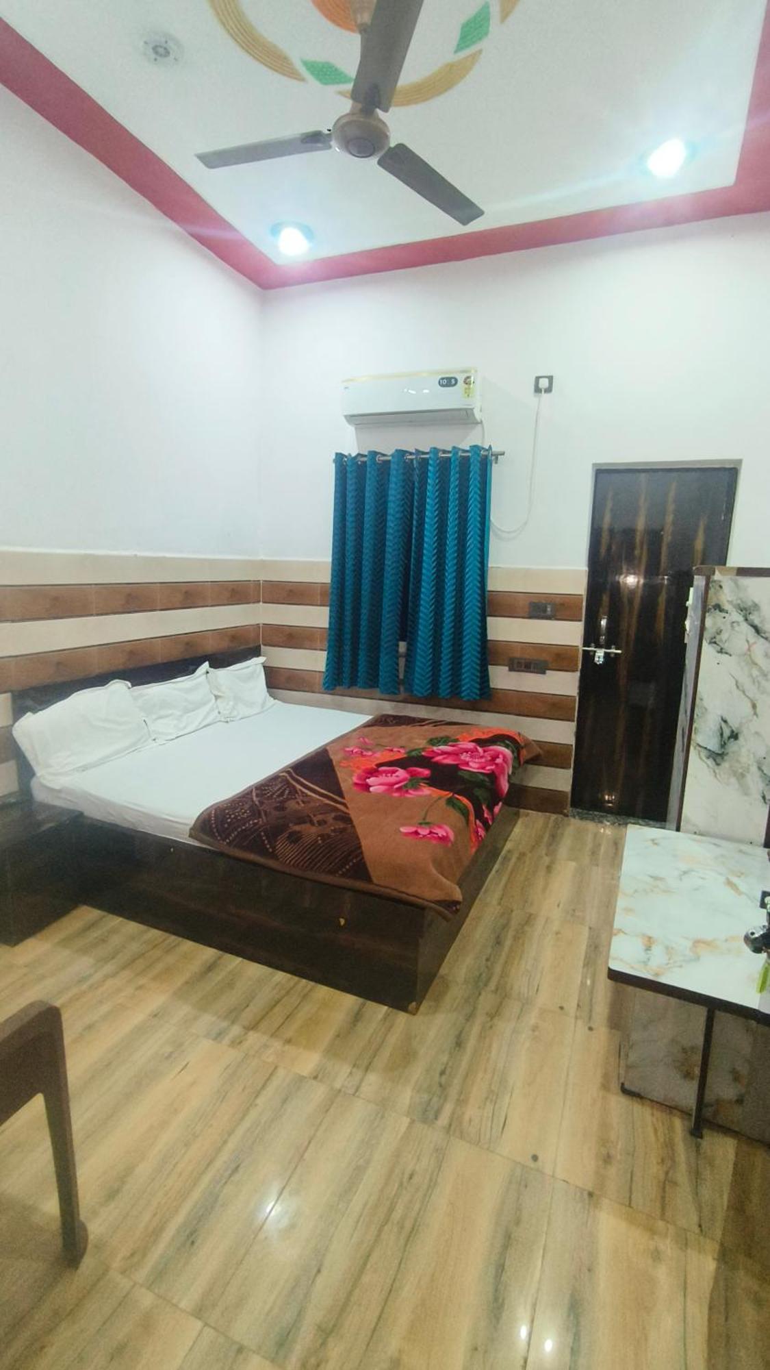 K.d.dham-near Prem Mandir Guest house