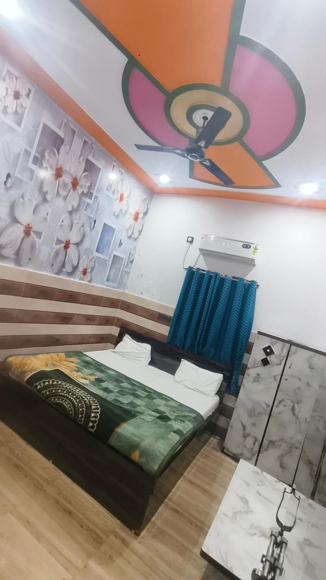 Guest house K.d.dham-near Prem Mandir Vrindavan