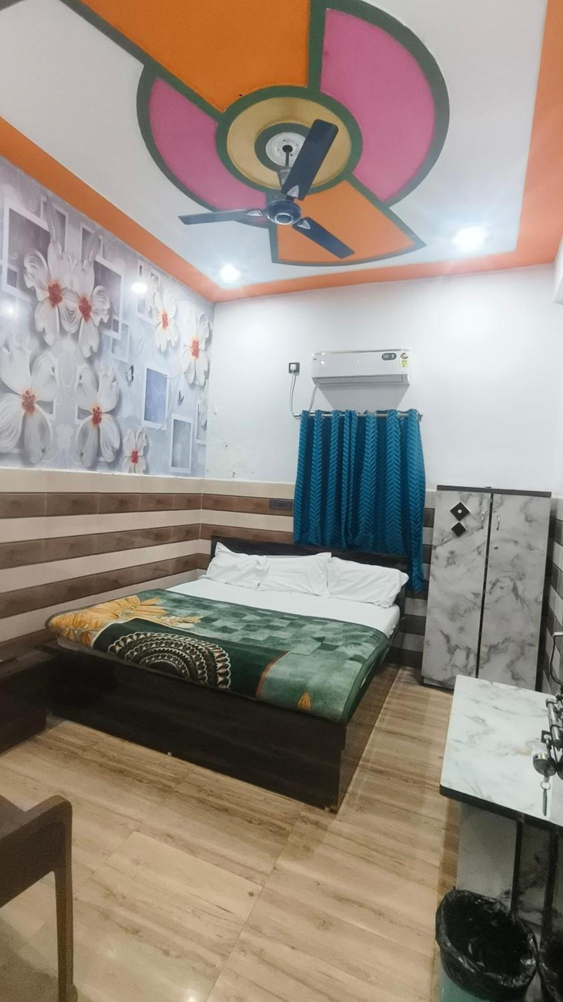 K.d.dham-near Prem Mandir Vrindavan