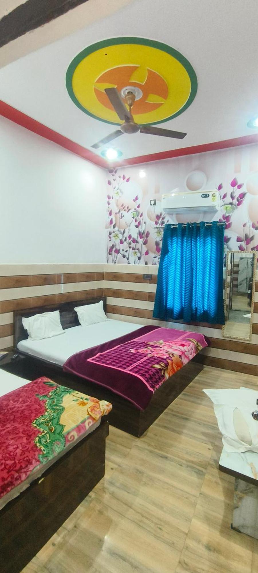 K.d.dham-near Prem Mandir