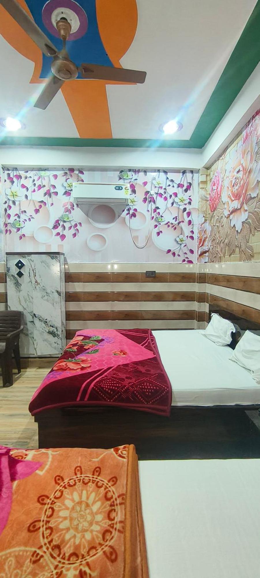 Guest house K.d.dham-near Prem Mandir Vrindavan