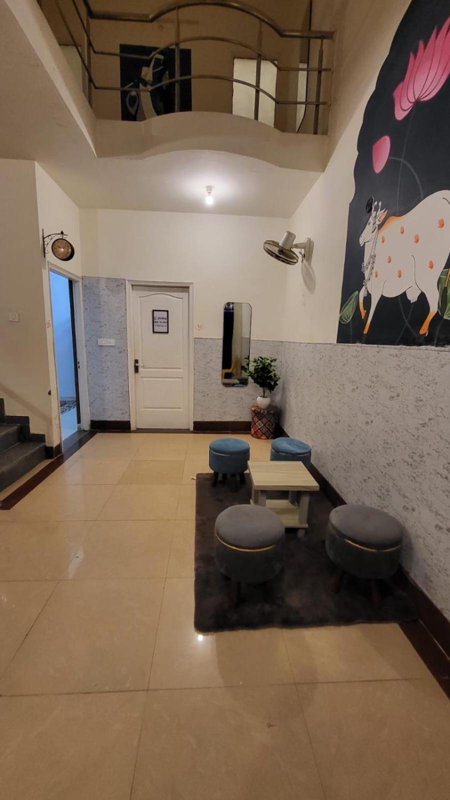 Villa Sunlit Madhav *