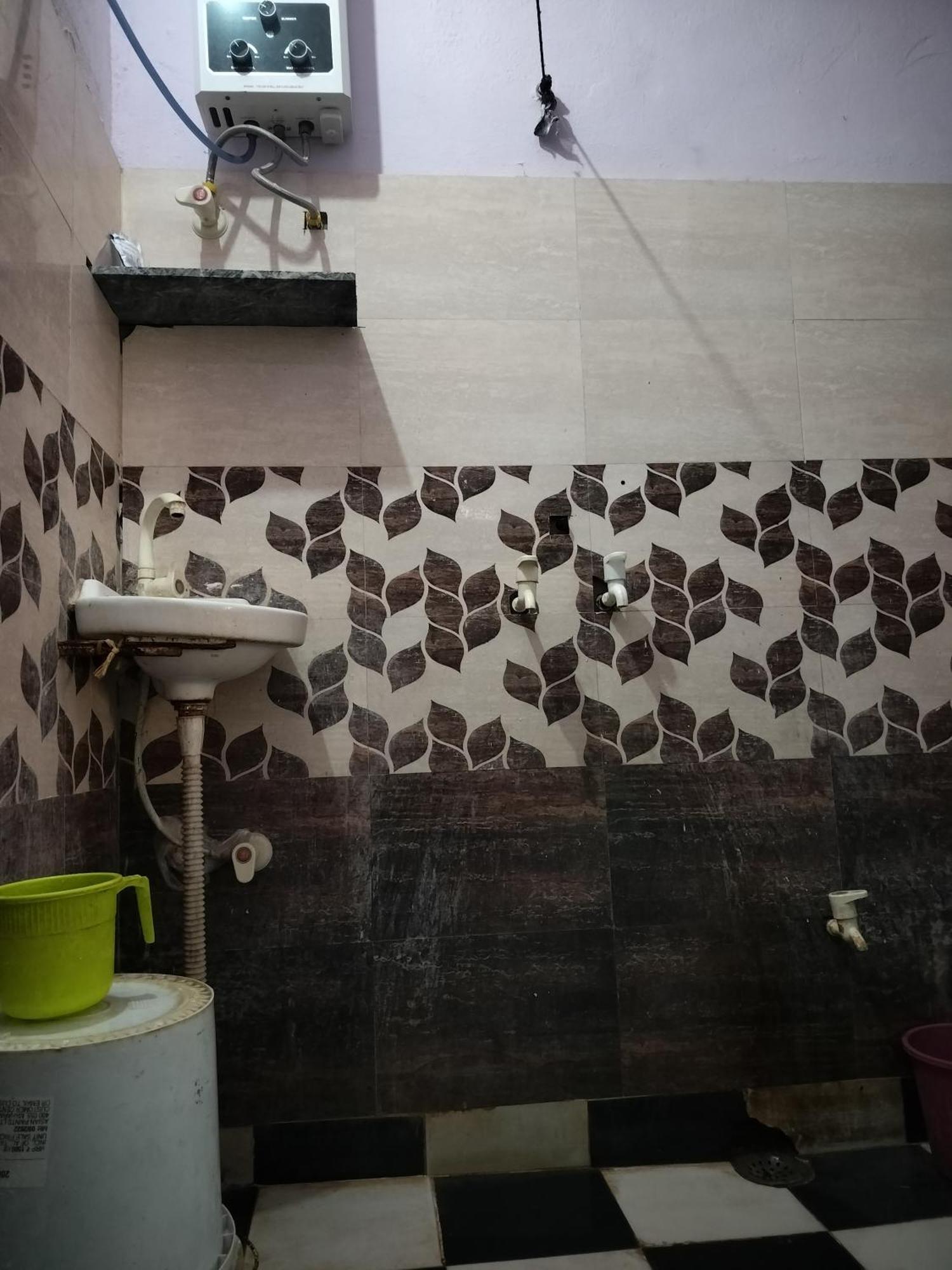 Shri Krishna Kunj Vrindavan