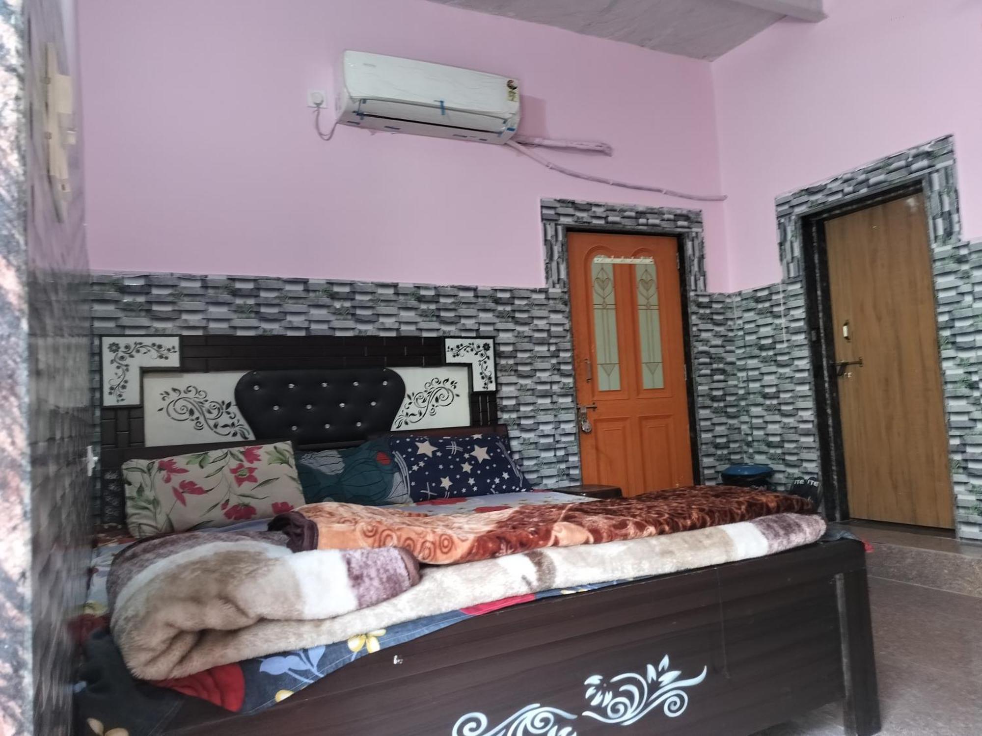 Homestay Shri Krishna Kunj *