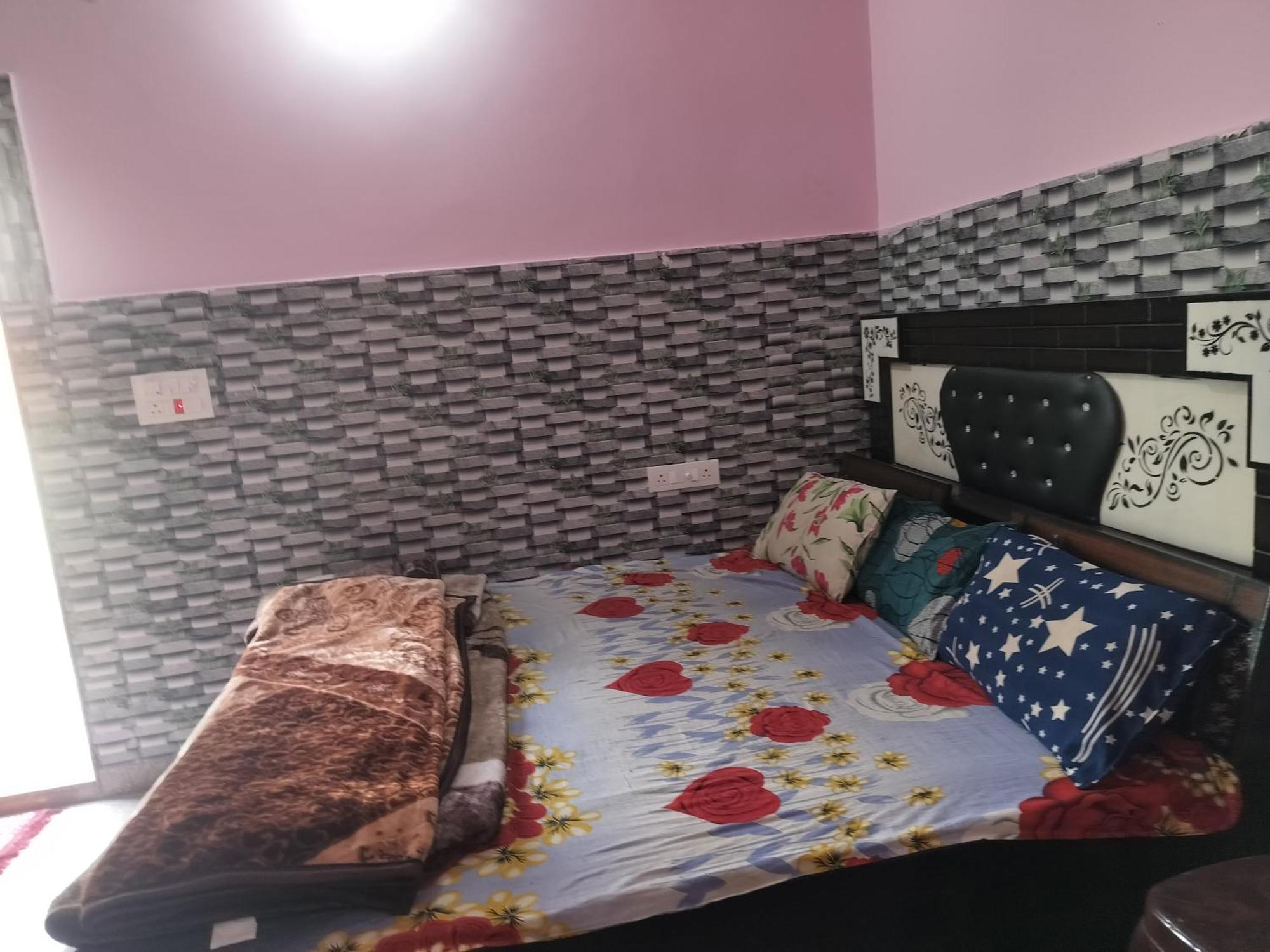 Homestay Shri Krishna Kunj Vrindavan