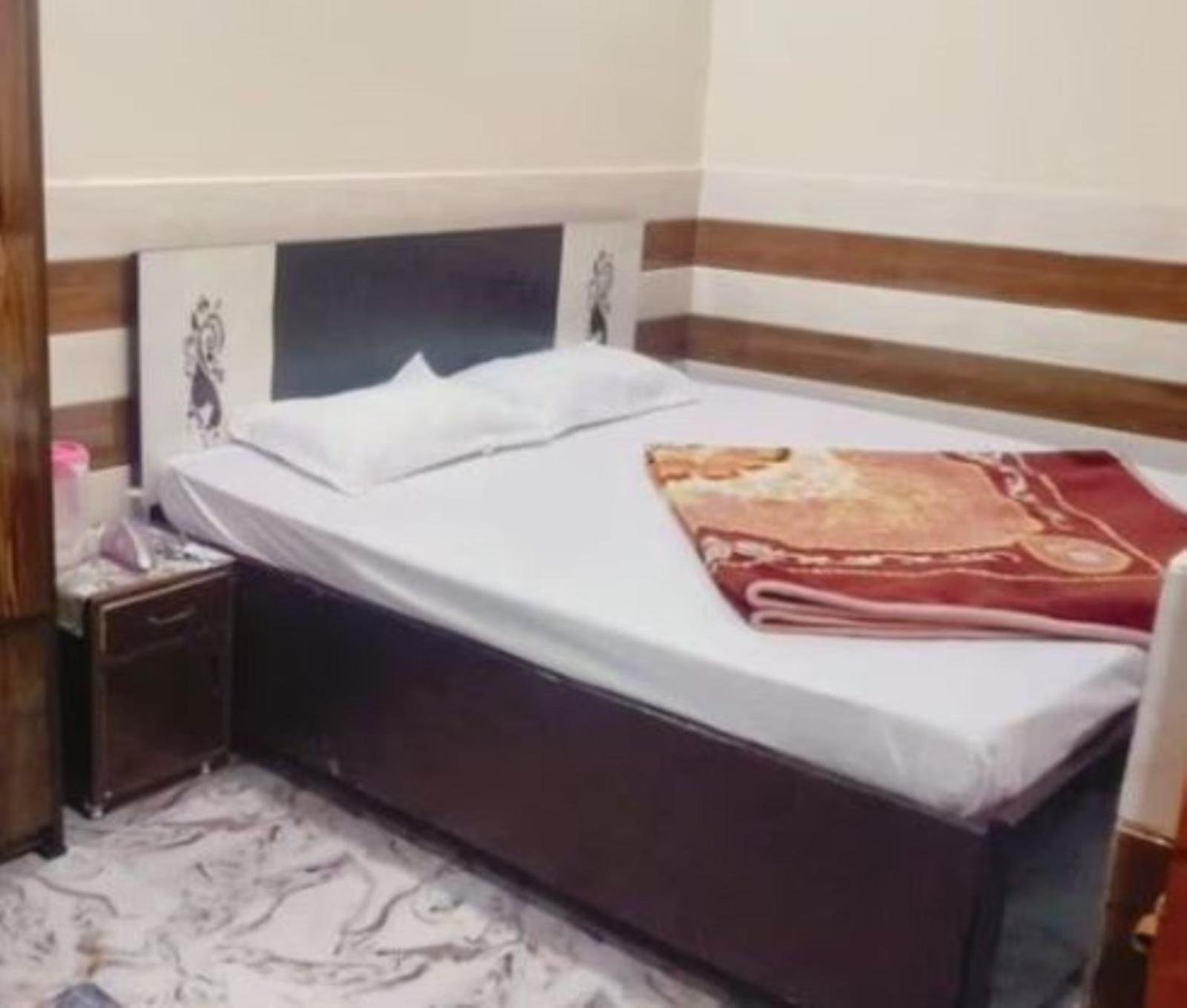 Grg Balaji Full Air Conditioning * Vrindavan