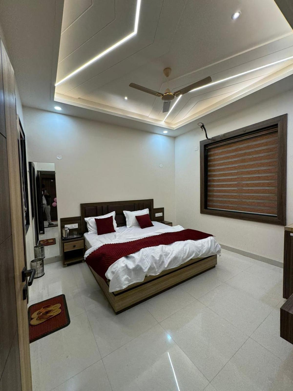 Shree Mukund Dham * Vrindavan