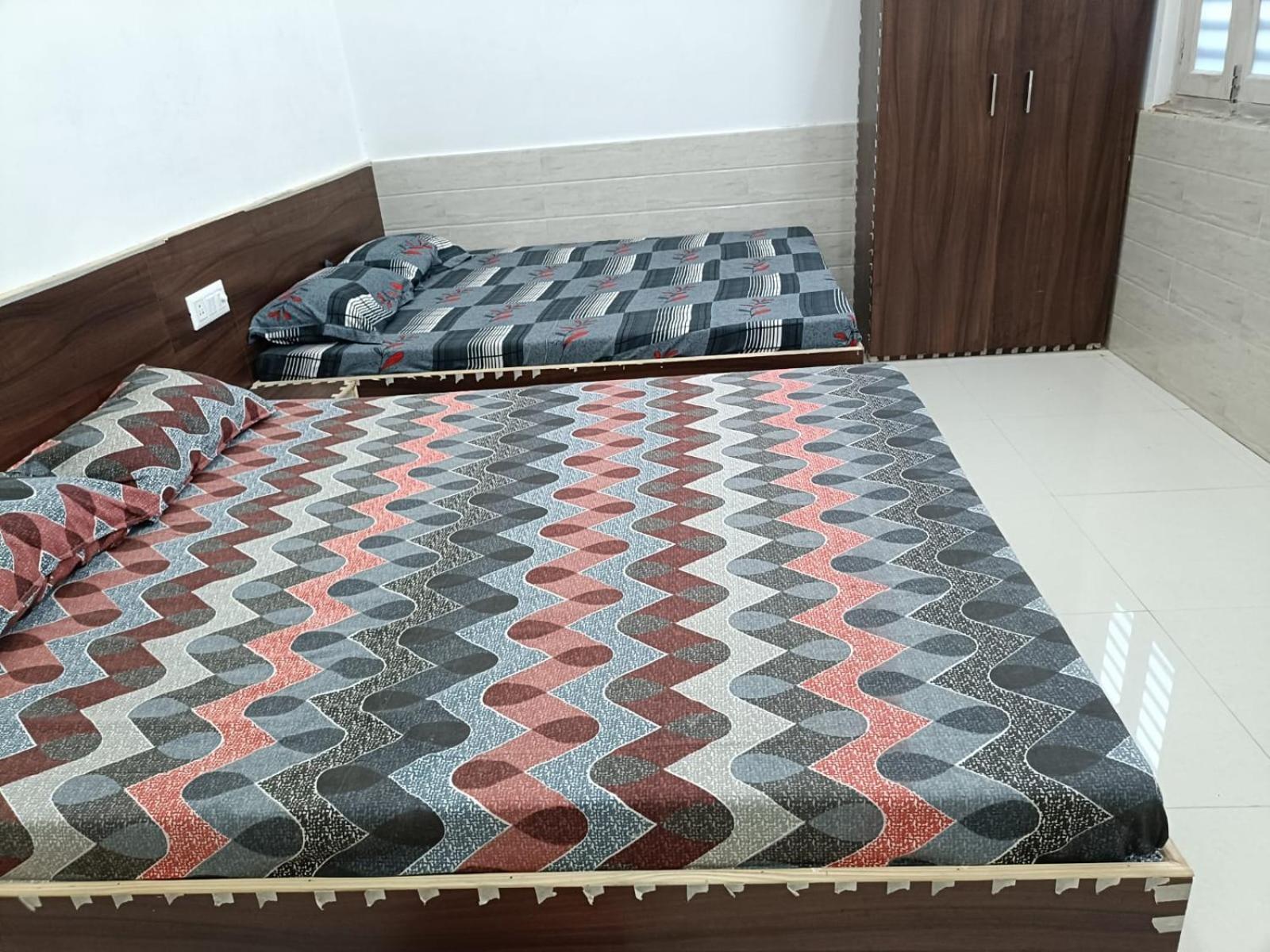 Radhey Radhey Guest house