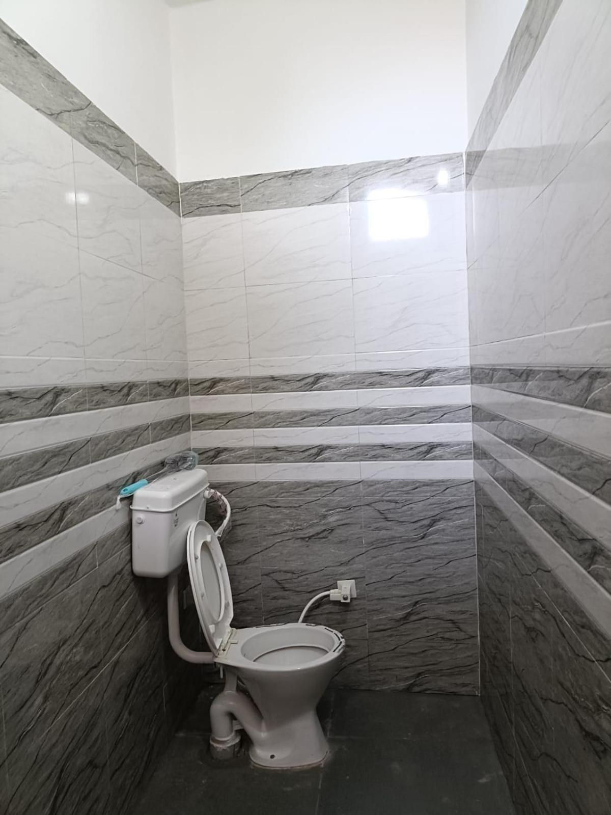 Guest house Radhey Radhey