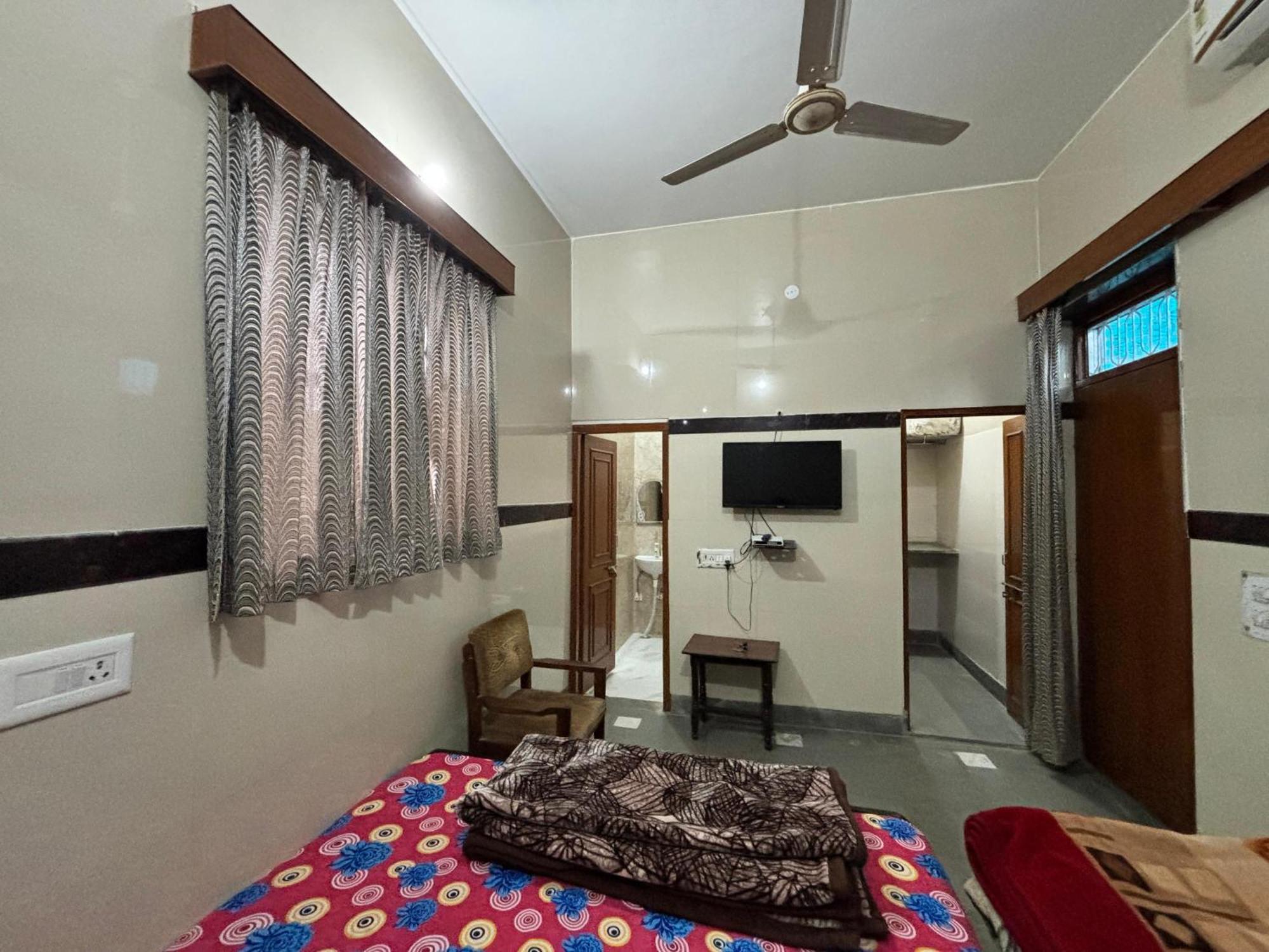 Shri Balaji Dham Guest house