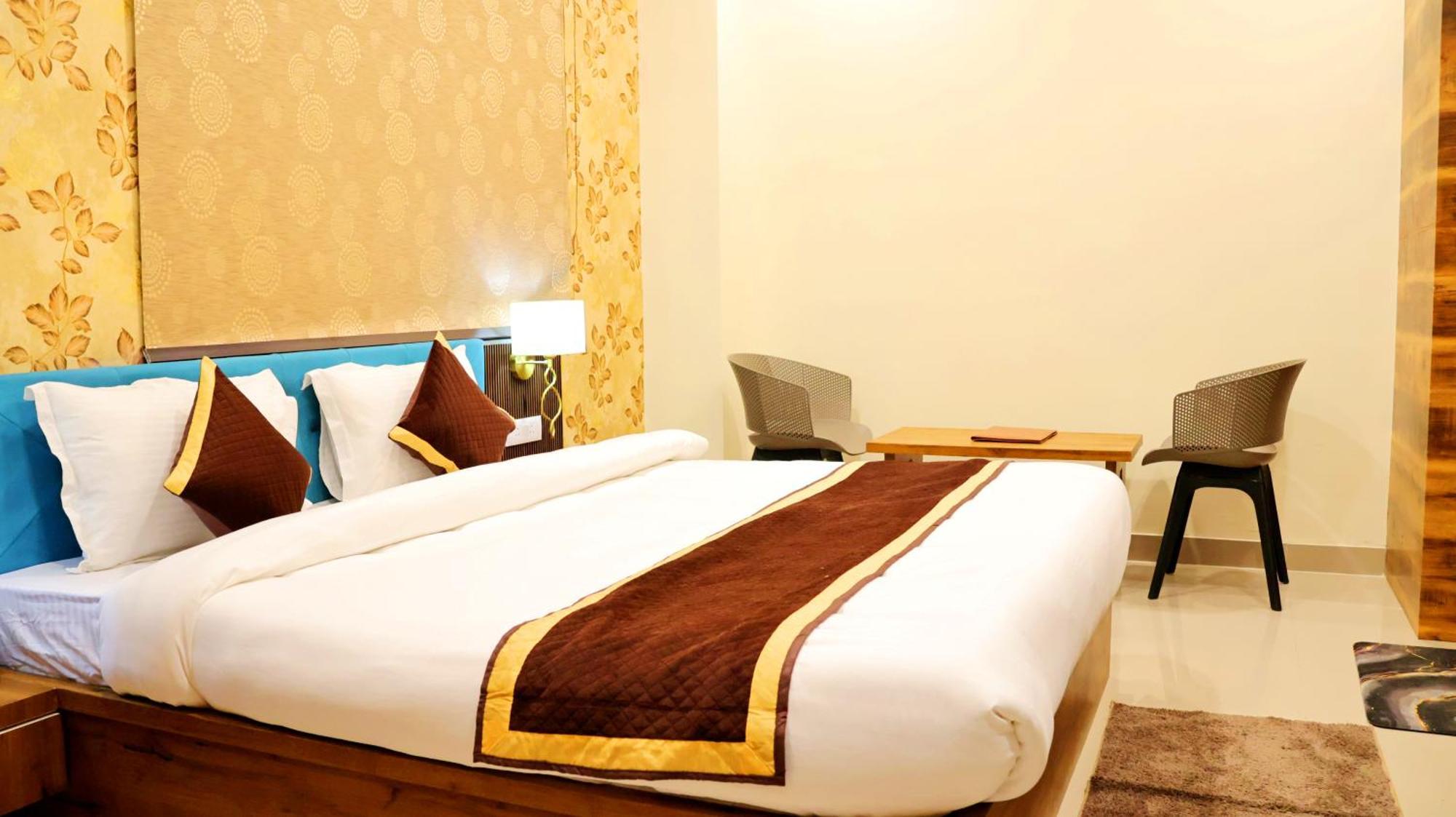Hotel Tulsi Grand