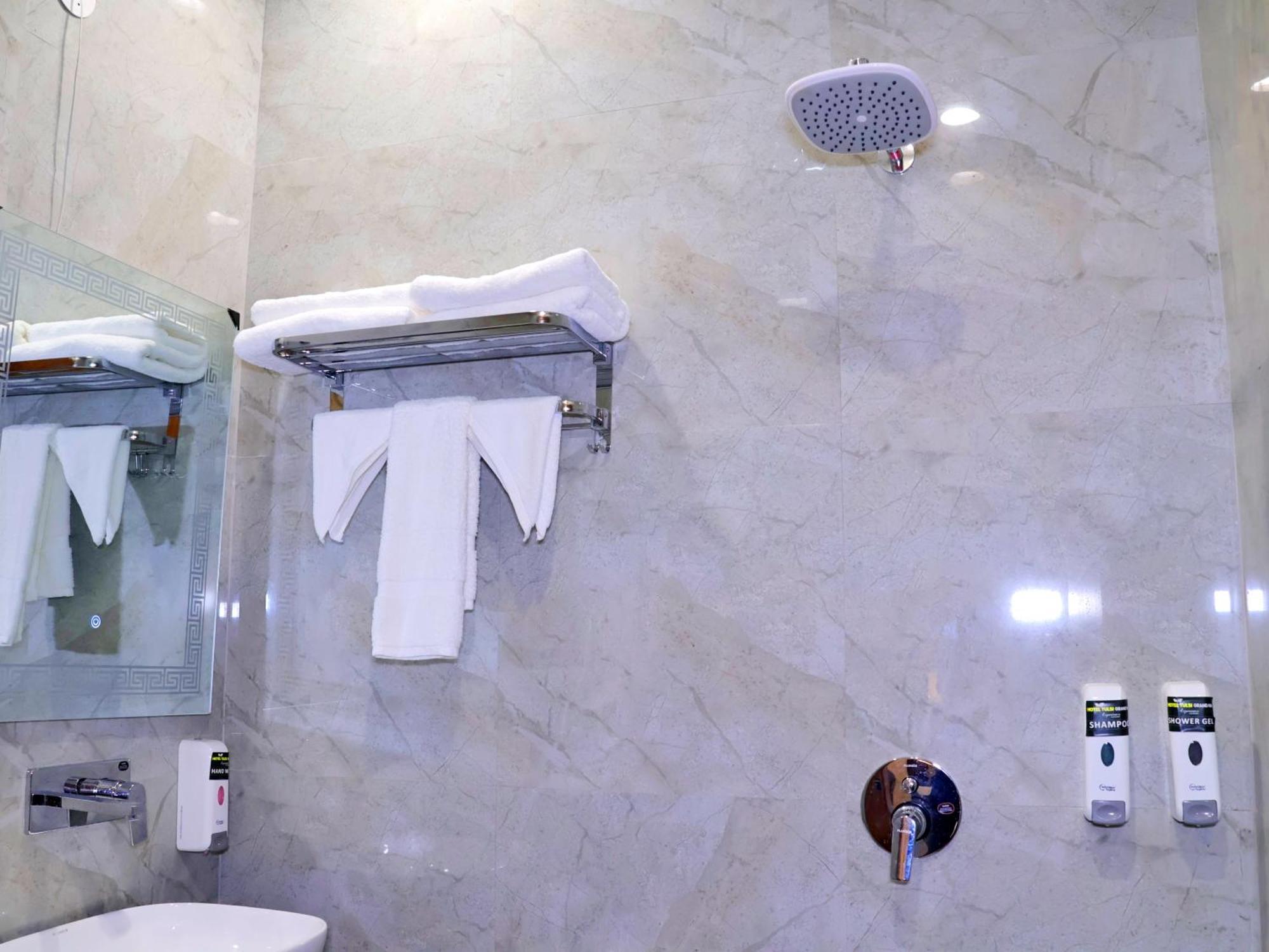 Hotel Tulsi Grand *