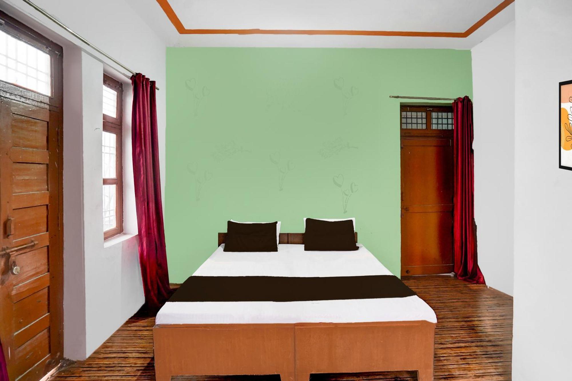 O Golden Palace Hotel 3*