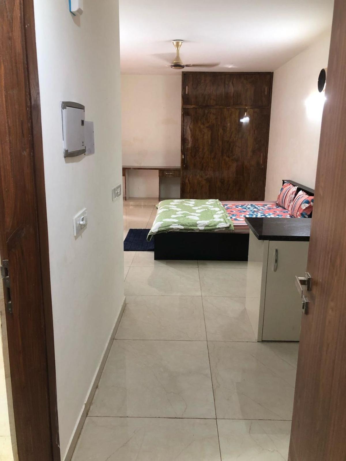 Serenity Skyline Apartment Vrindavan