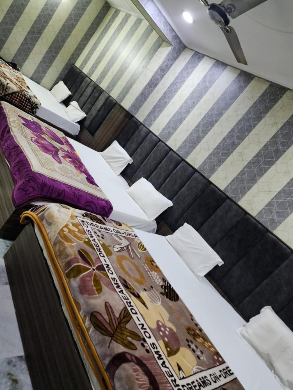 Hotel Radhe Radhe Dhaam Vrindavan
