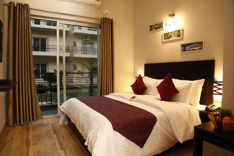 Hotel Anand Citrine & Vrindavan