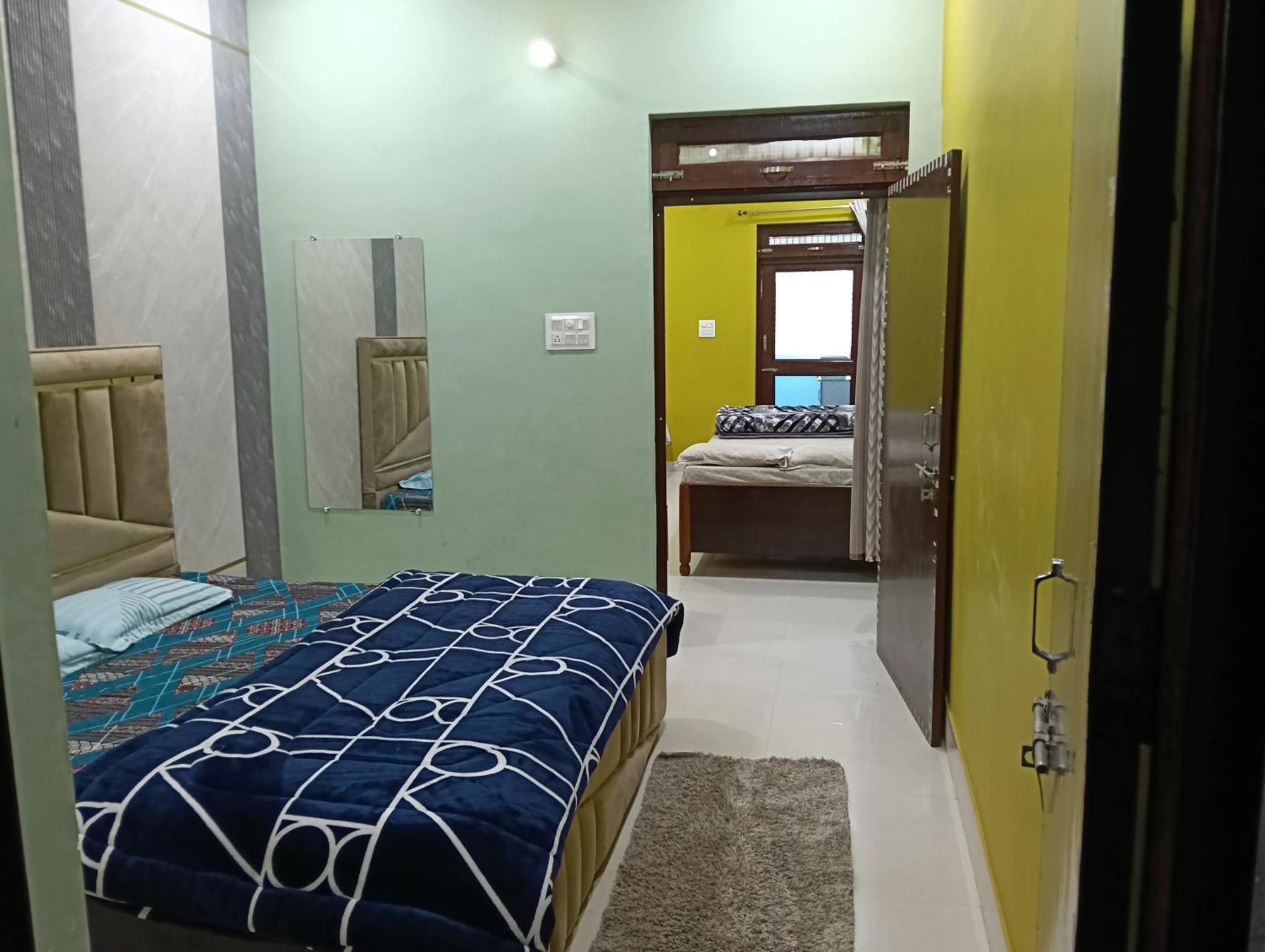 Guest house Priyamvada Family Vrindavan