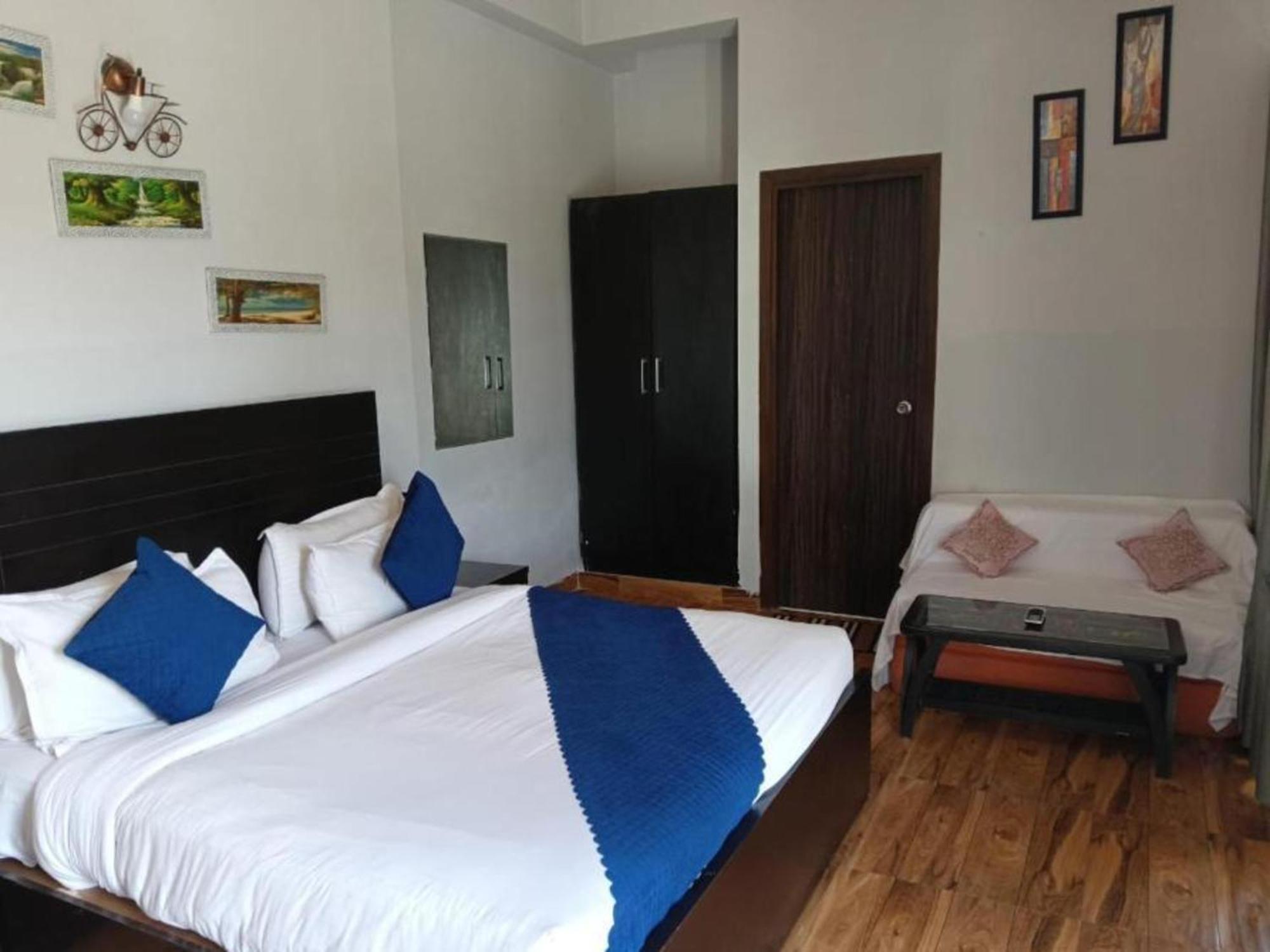 Dreams And 4* Vrindavan
