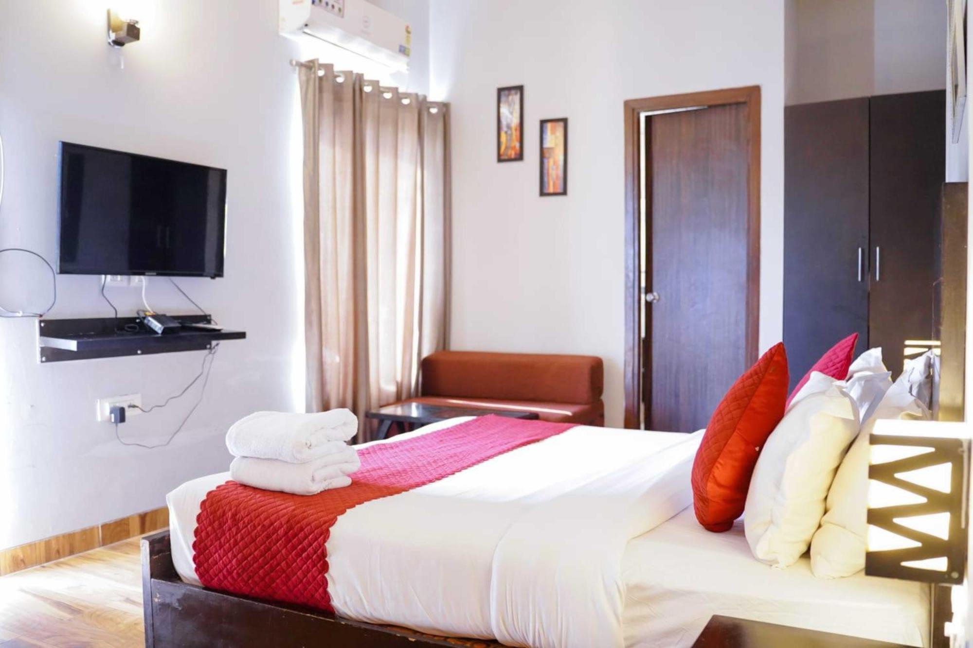 Hotel Dreams And 4*