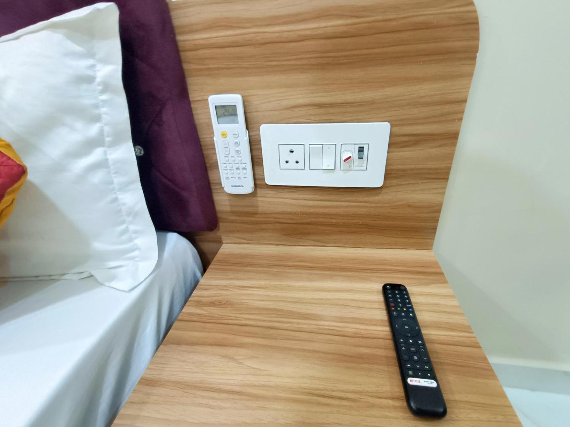 Shree Niddhivan ! Fully Ac, Nearby Prem Mandir & Isckon Temple - 500 Meters Away Only, Close To Main Attractions, Premium Rooms! Hotel