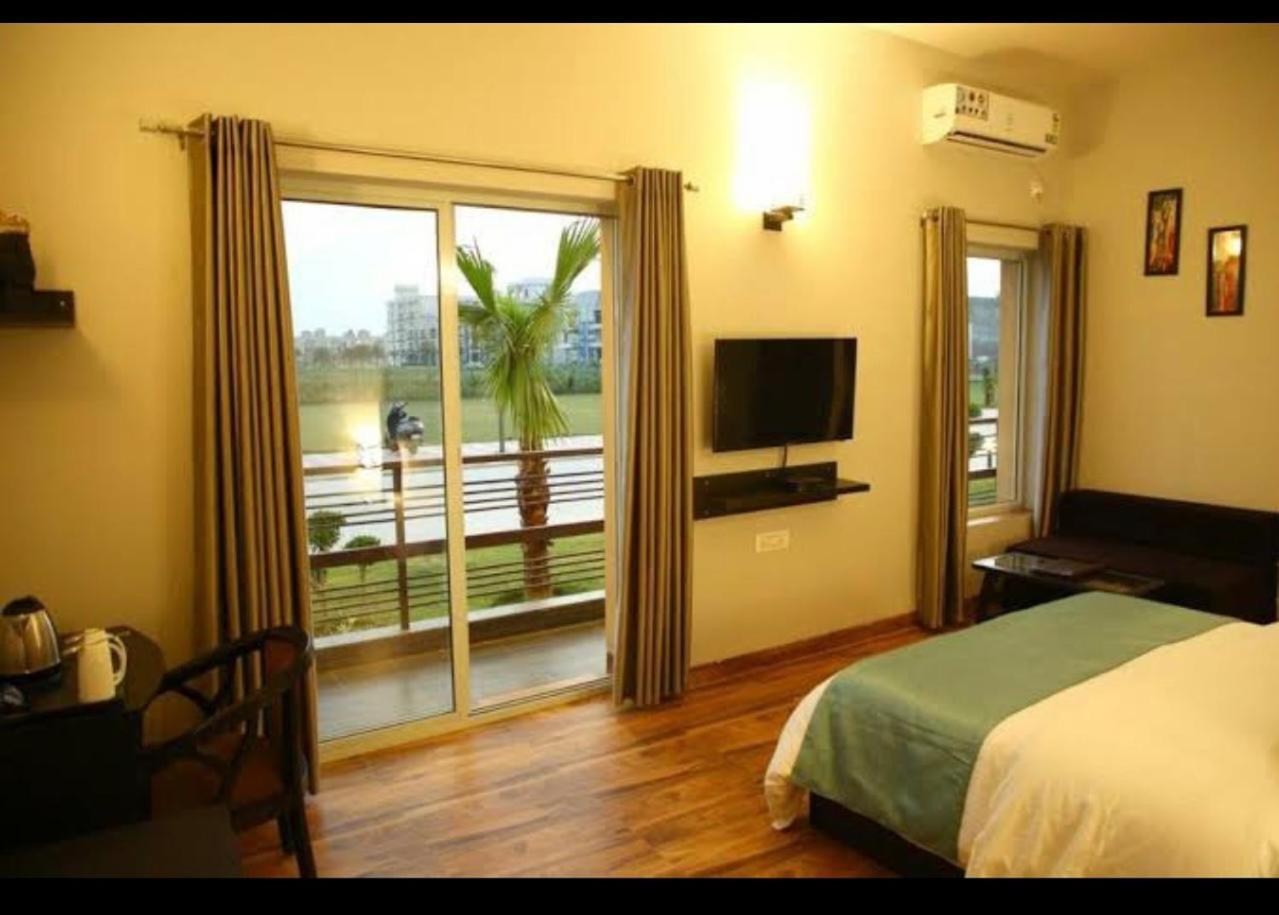 Hotel Anand Citrine & Vrindavan