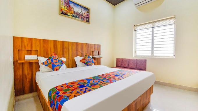 Hotel Premium Residency Fully Air Condition With Free Wifi Luxury Rated & Selling In 3*