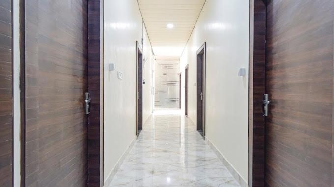 Premium Residency Fully Air Condition With Free Wifi Luxury Rated & Selling In
