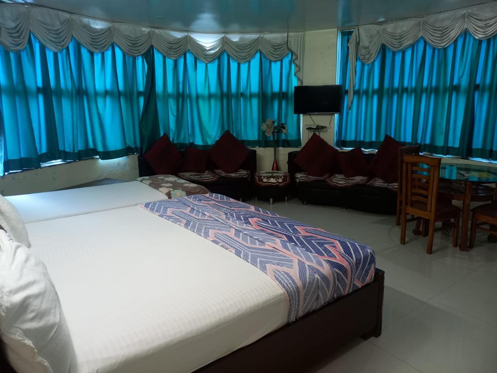 Vrinda Hotel