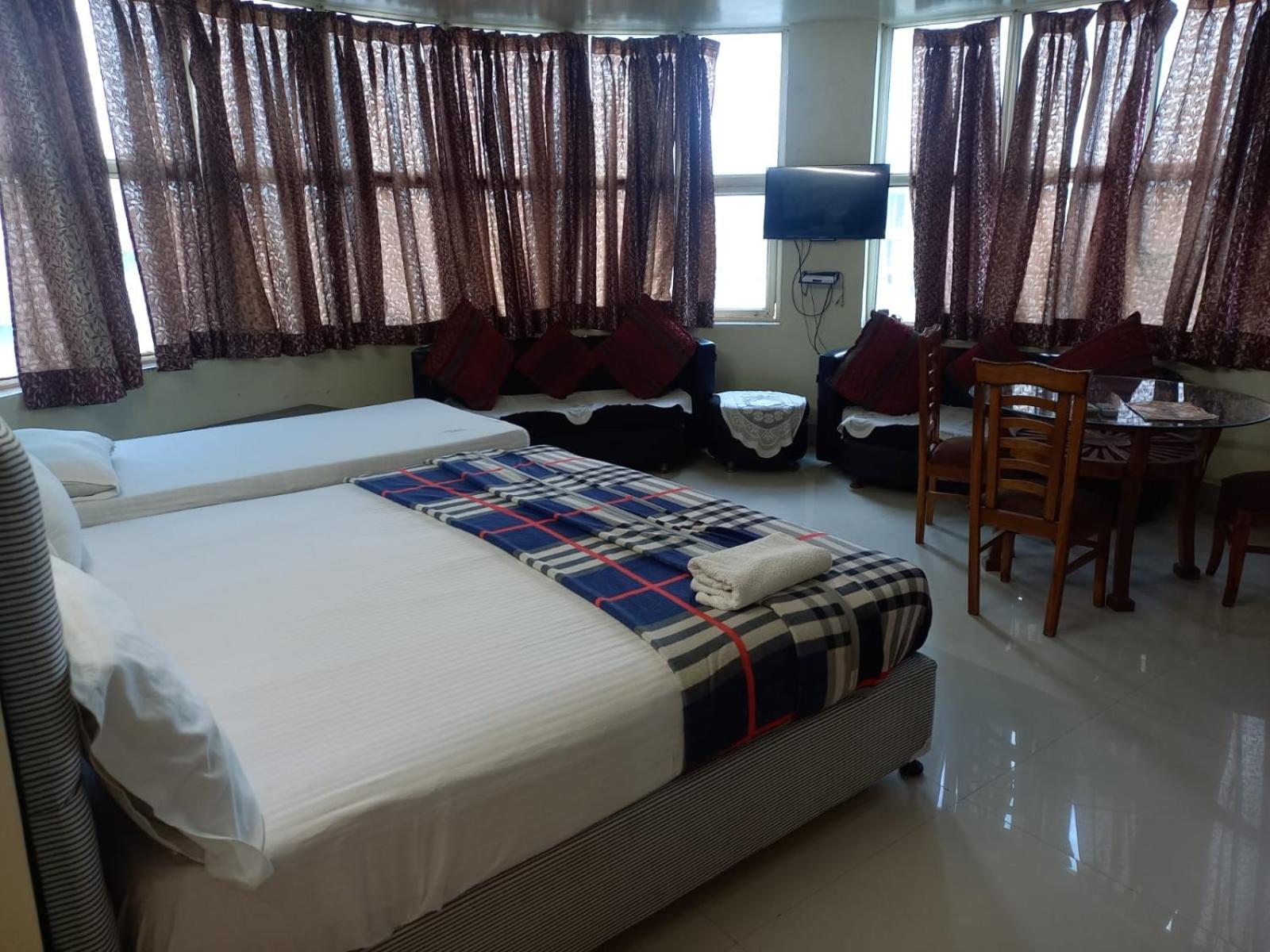 Vrinda Hotel 3*