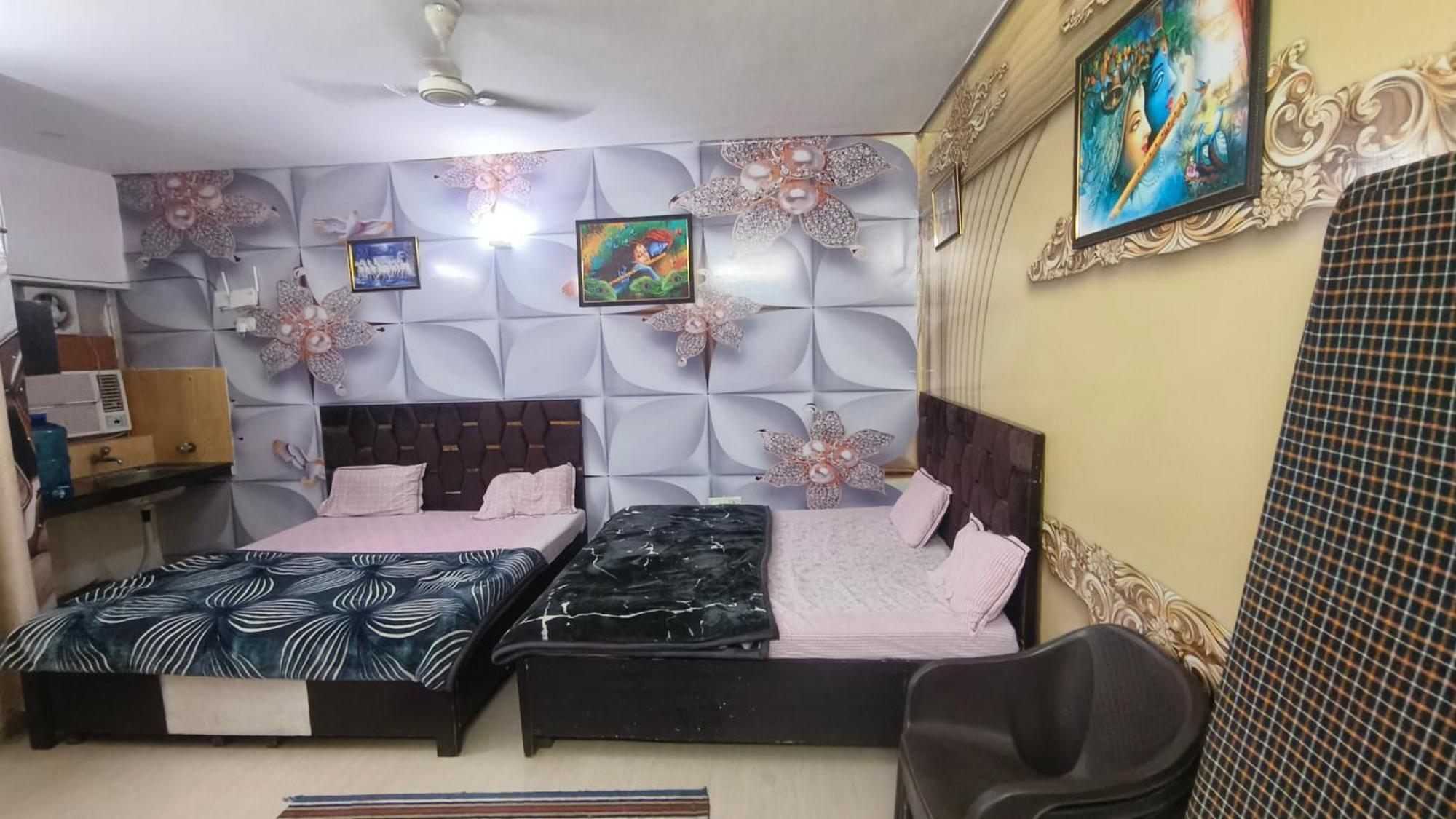 Omaxe Eternity-near Prem Mandir *