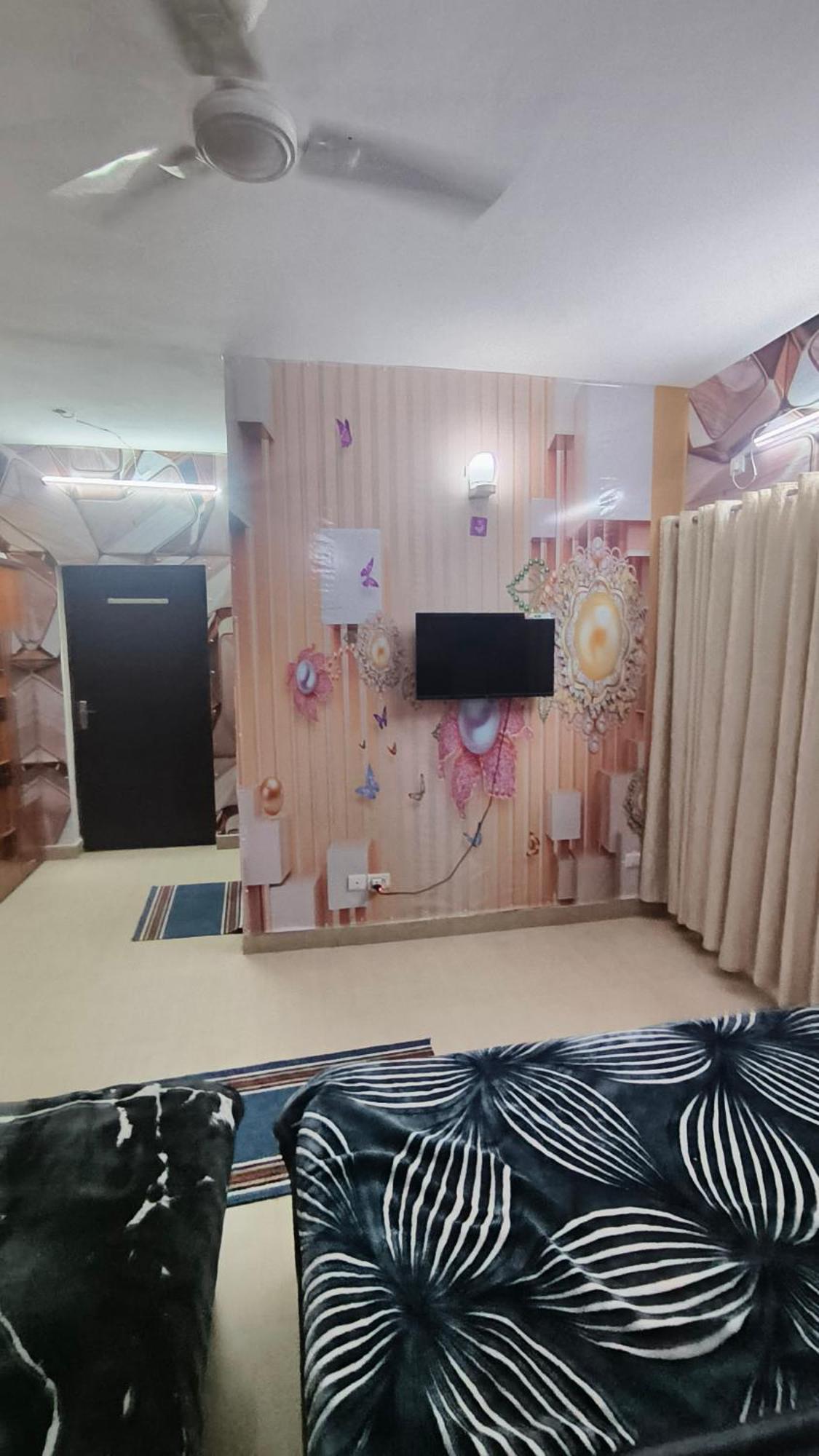 Apartment Omaxe Eternity-near Prem Mandir Vrindavan