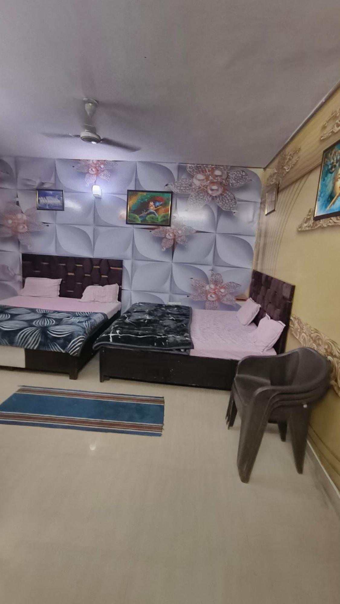 Apartment Omaxe Eternity-near Prem Mandir