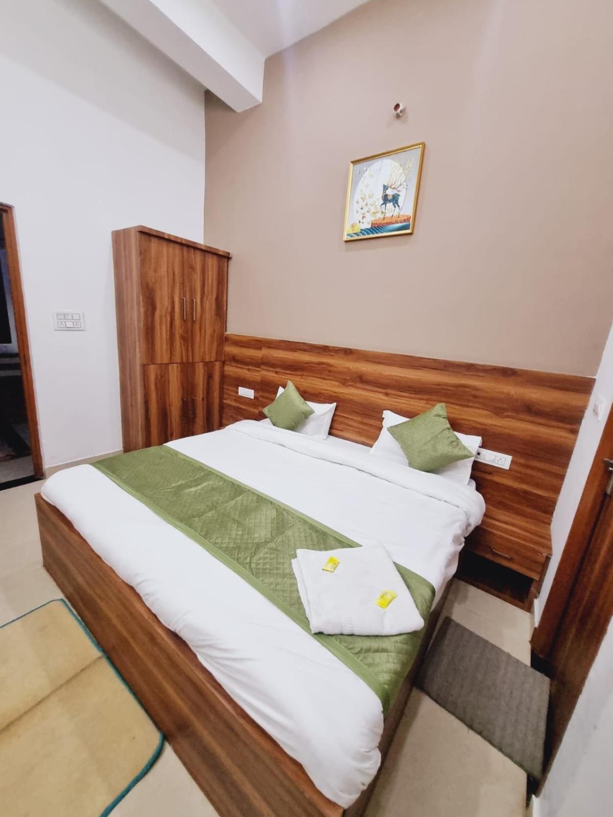 Hotel Prime International Vrindavan