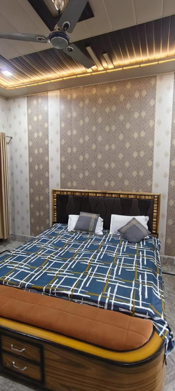 Maa Gayatri Dham Hotel 4*