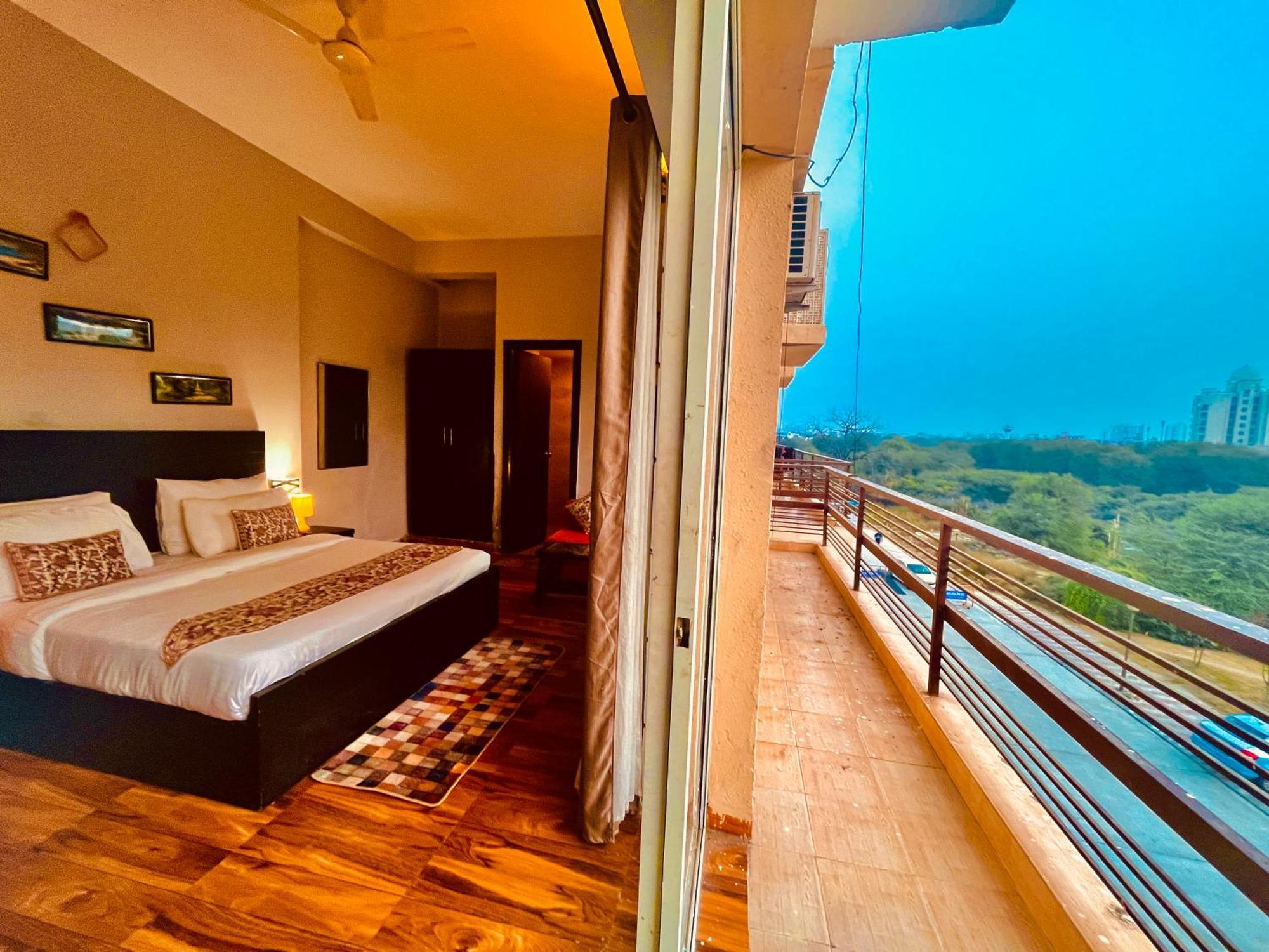 The Sapphire 1,2,3 Bedrooms Available In Omaxe - A Four Star Luxury