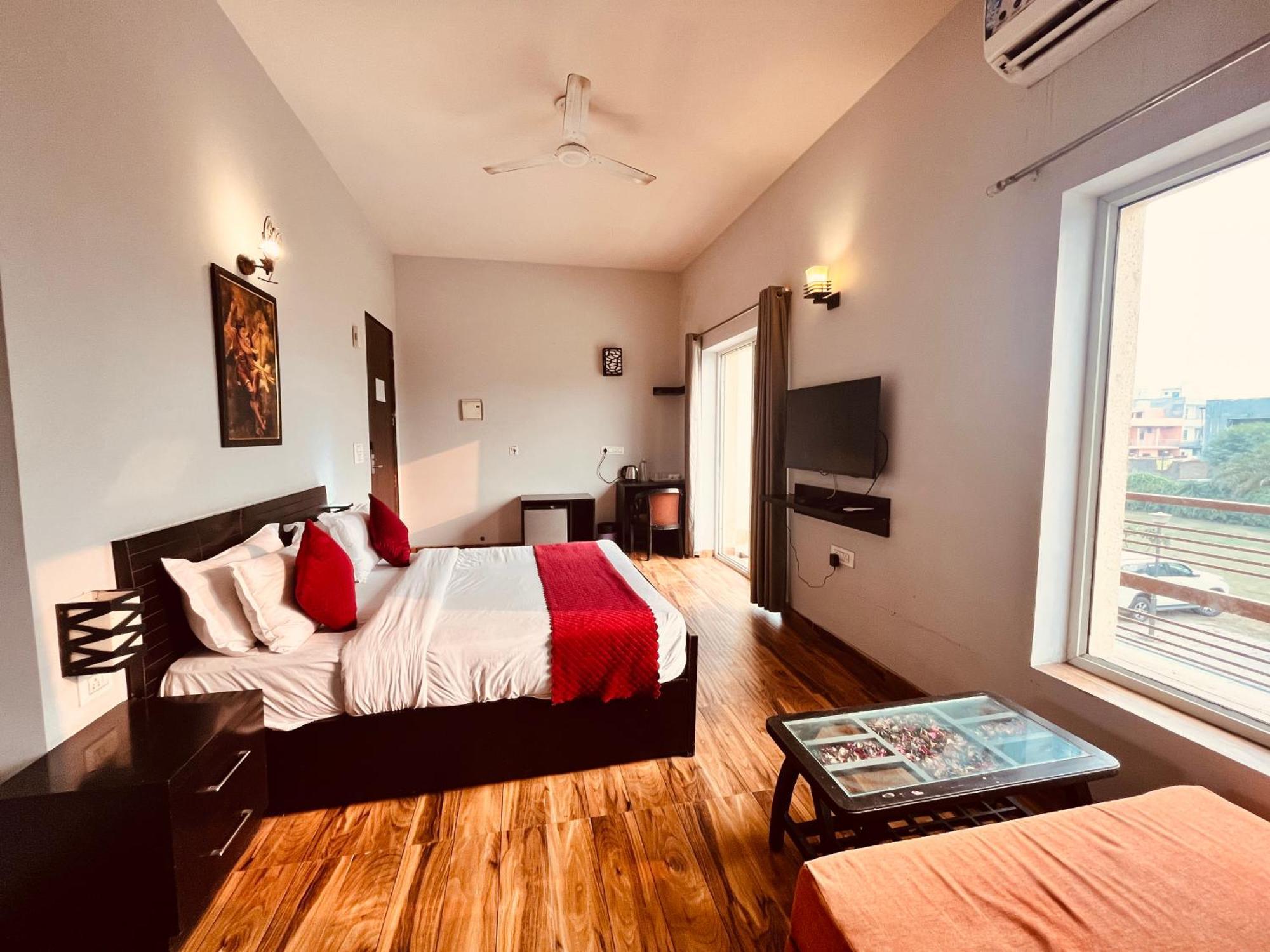 The Sapphire 1,2,3 Bedrooms Available In Omaxe - A Four Star Luxury Hotel Vrindavan