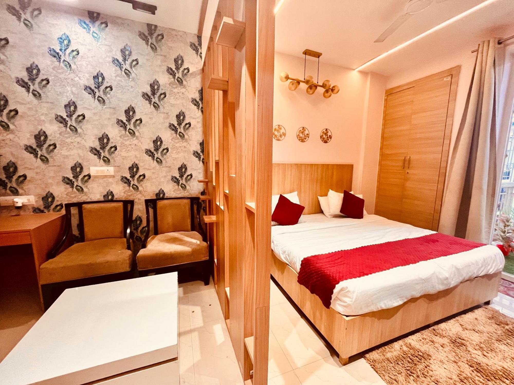 The Sapphire 1,2,3 Bedrooms Available In Omaxe - A Four Star Luxury