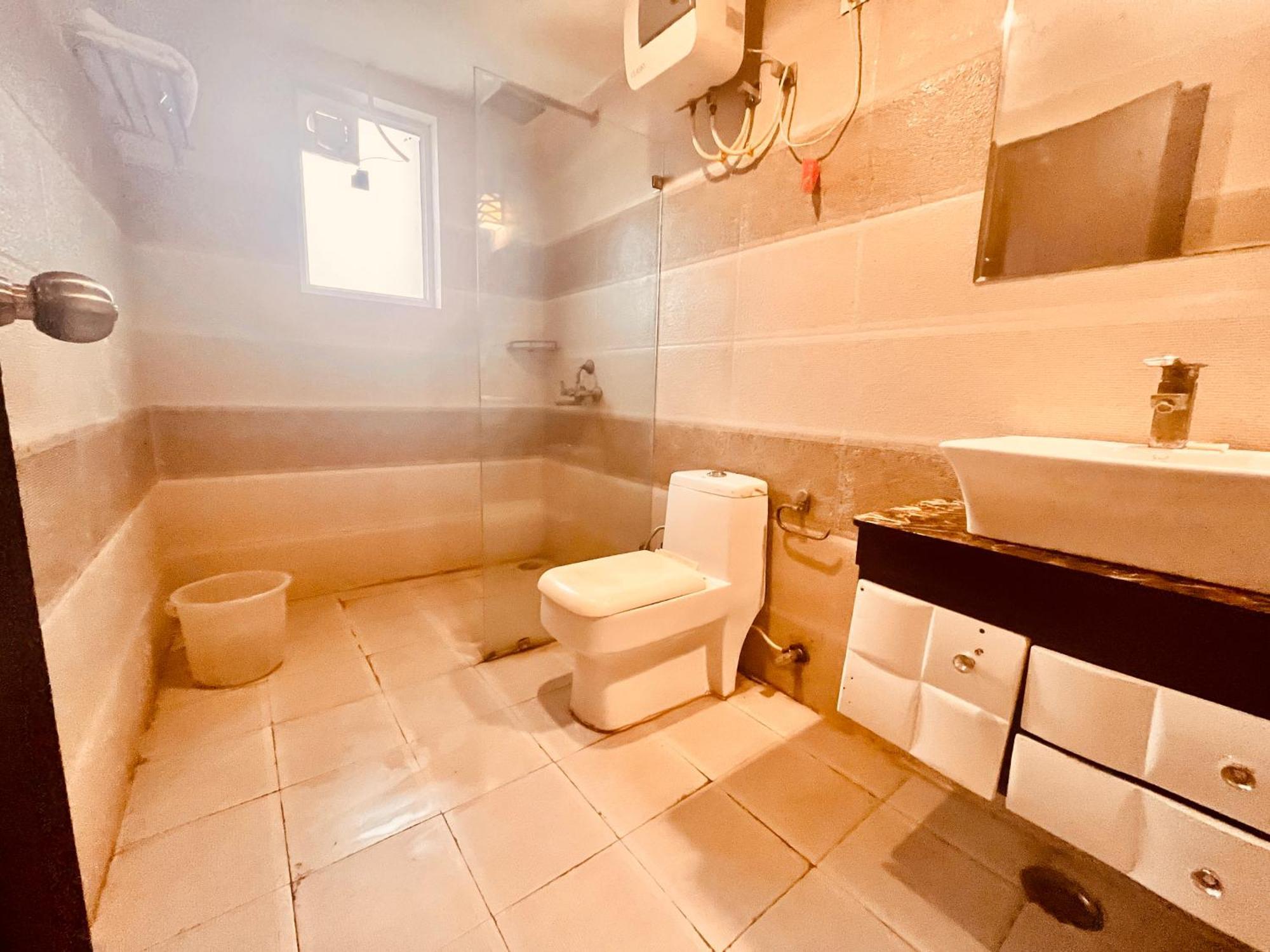 The Sapphire 1,2,3 Bedrooms Available In Omaxe - A Four Star Luxury Hotel